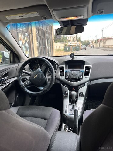 Chevrolet Cruze-5