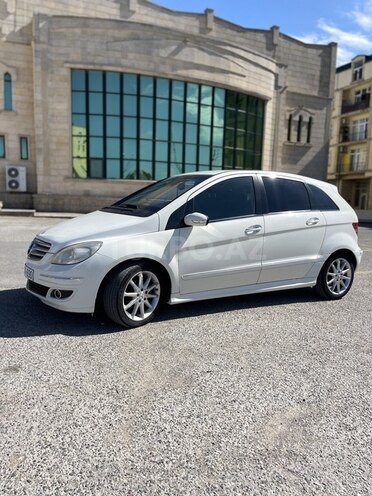 Mercedes B 170-6