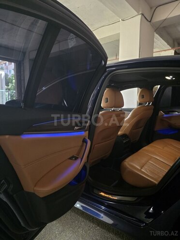 BMW 530-13