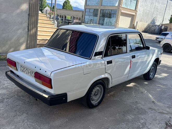 LADA (VAZ) 2107-8