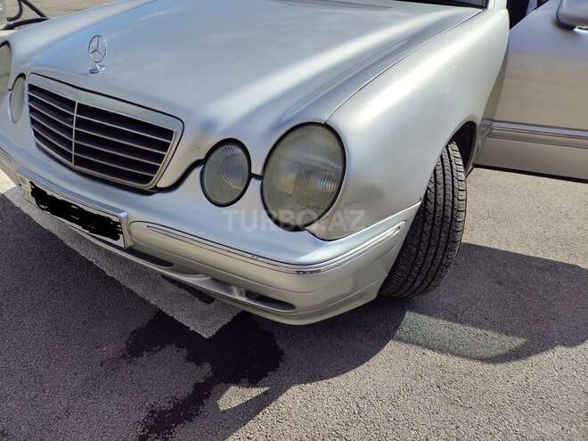 Mercedes E 220-4
