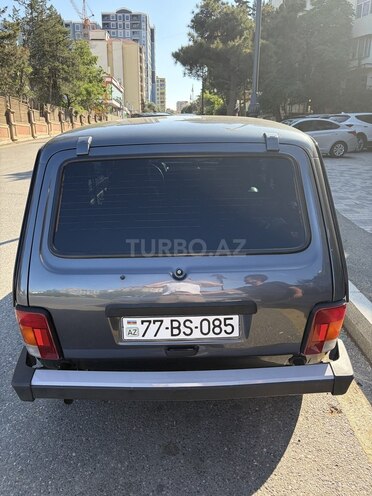 LADA (VAZ) Niva-8