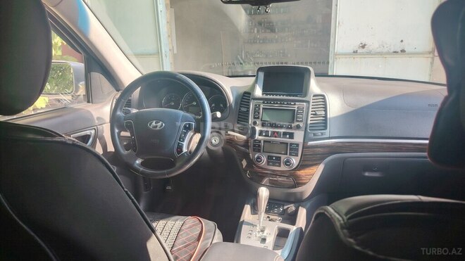 Hyundai Santa Fe-6