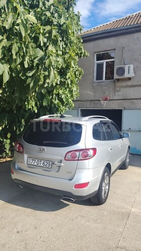 Hyundai Santa Fe-5