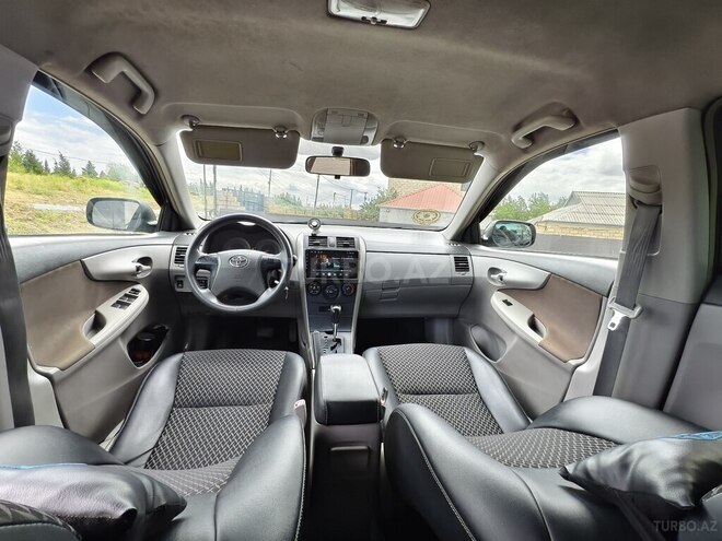 Toyota Corolla-10
