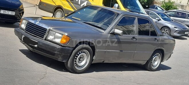 Mercedes 190-7