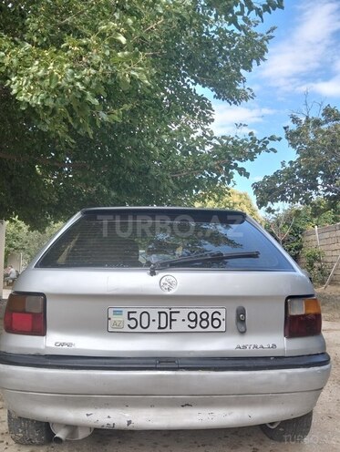 Opel Astra-4