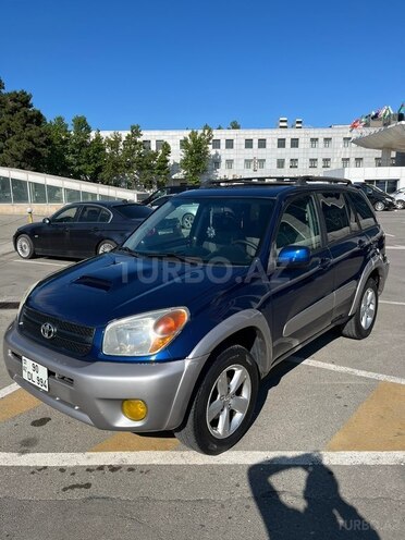 Toyota RAV4-1