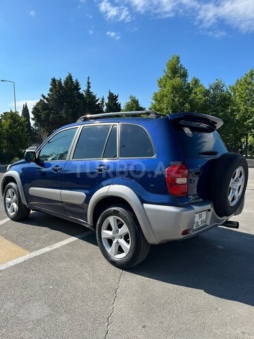 Toyota RAV4-6