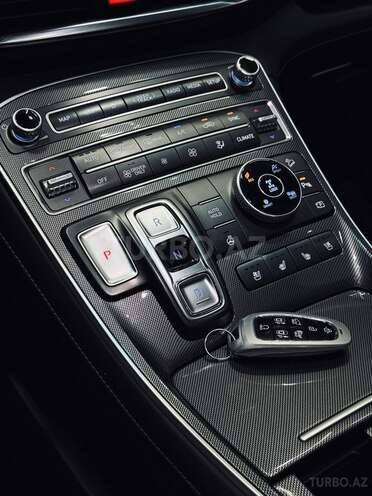 Hyundai Santa Fe-11