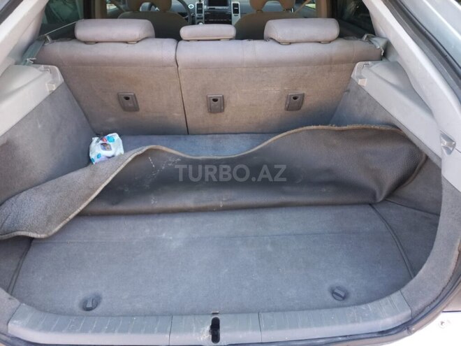Toyota Prius-7
