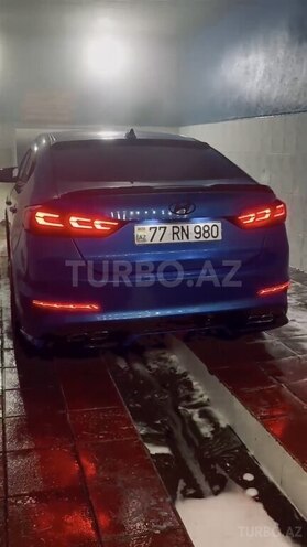 Hyundai Elantra-2