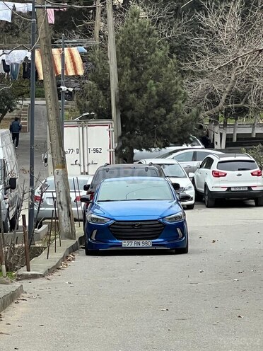 Hyundai Elantra-10