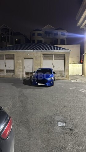 Hyundai Elantra-13