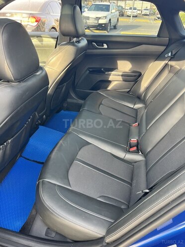 Kia K5-16