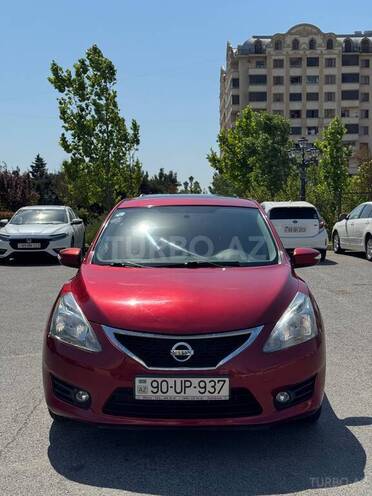 Nissan Tiida-1