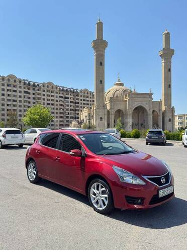 Nissan Tiida-5