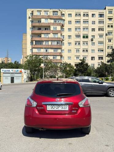 Nissan Tiida-3