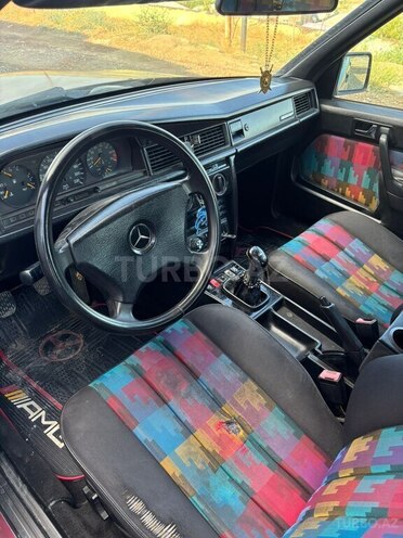 Mercedes 190-5