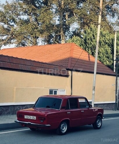 LADA (VAZ) 21011-2