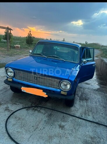 LADA (VAZ) 21011-2