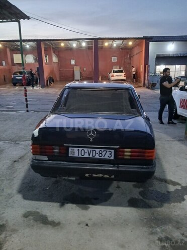 Mercedes 190-7