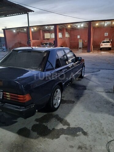 Mercedes 190-6