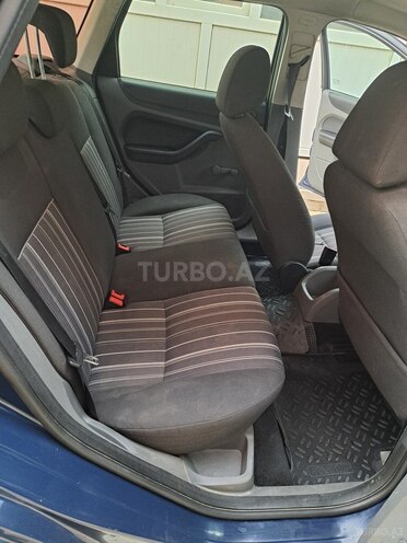 Ford Focus-6
