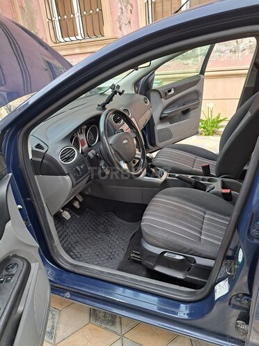 Ford Focus-5