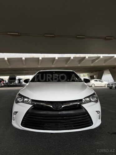 Toyota Camry-1