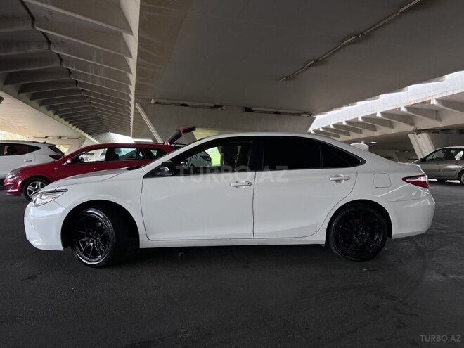 Toyota Camry-6