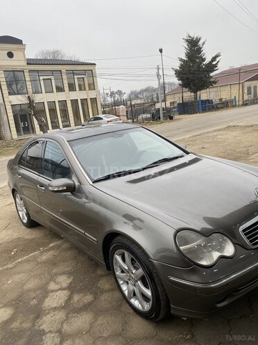Mercedes C 240-4