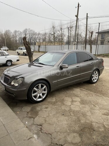 Mercedes C 240-3