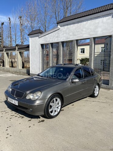 Mercedes C 240-18