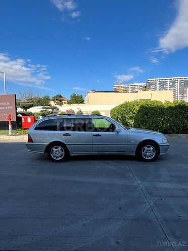 Mercedes C 180-4