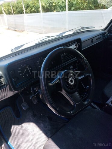LADA (VAZ) 2107-4