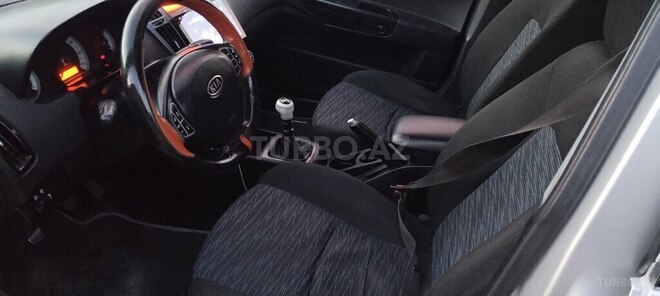 Kia Ceed-2
