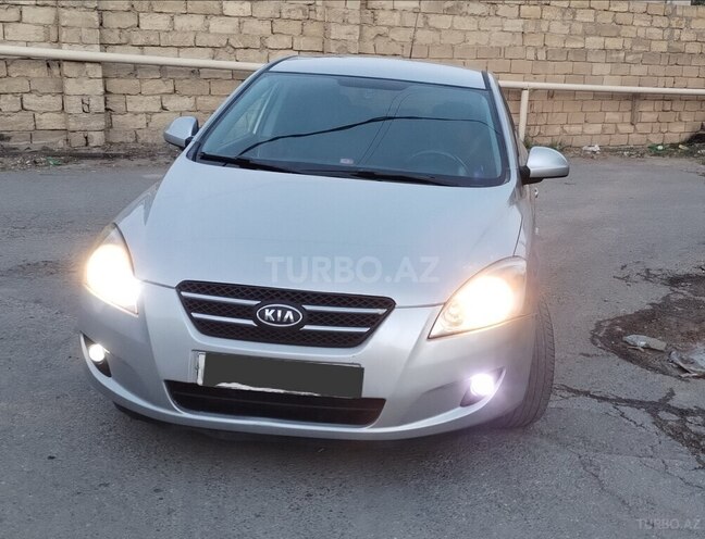 Kia Ceed-1