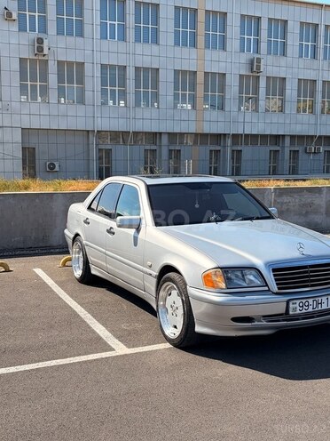 Mercedes C 220-4