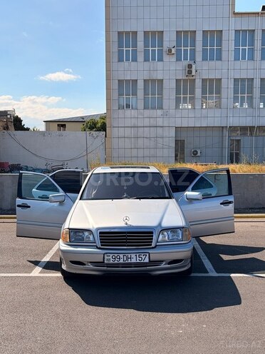 Mercedes C 220-6