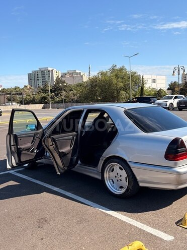 Mercedes C 220-7