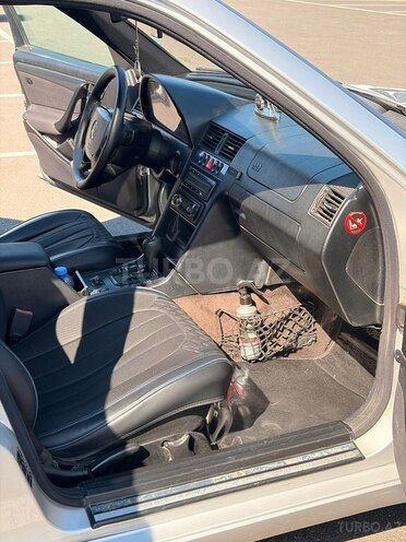 Mercedes C 220-17