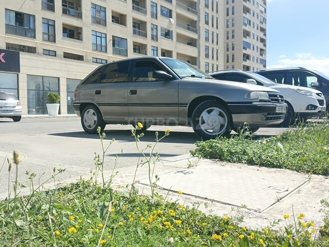Opel Astra-4