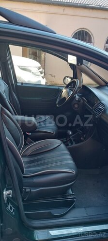 Opel Zafira-8