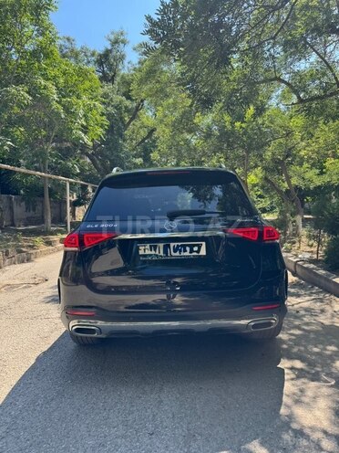 Mercedes GLE 300d 4MATIC-2