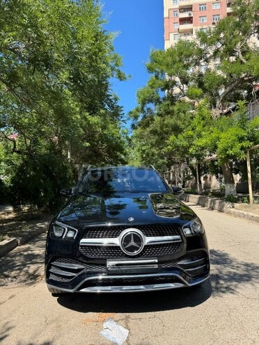 Mercedes GLE 300d 4MATIC-1