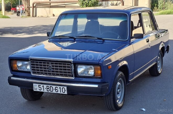 LADA (VAZ) 2107-4