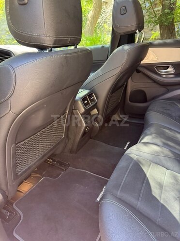 Mercedes GLE 300d 4MATIC-15