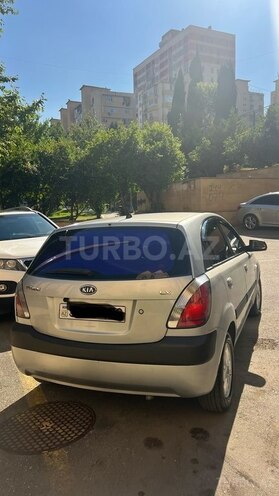 Kia Rio-3