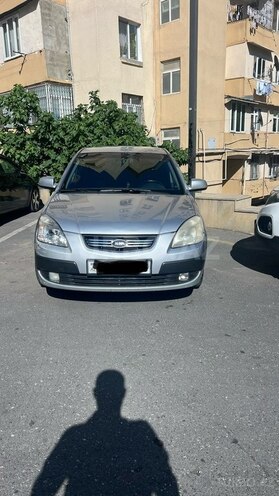 Kia Rio-1